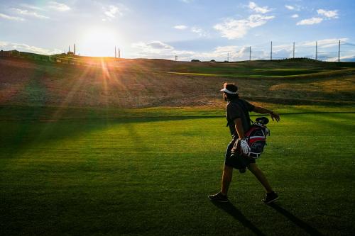 18 Holes